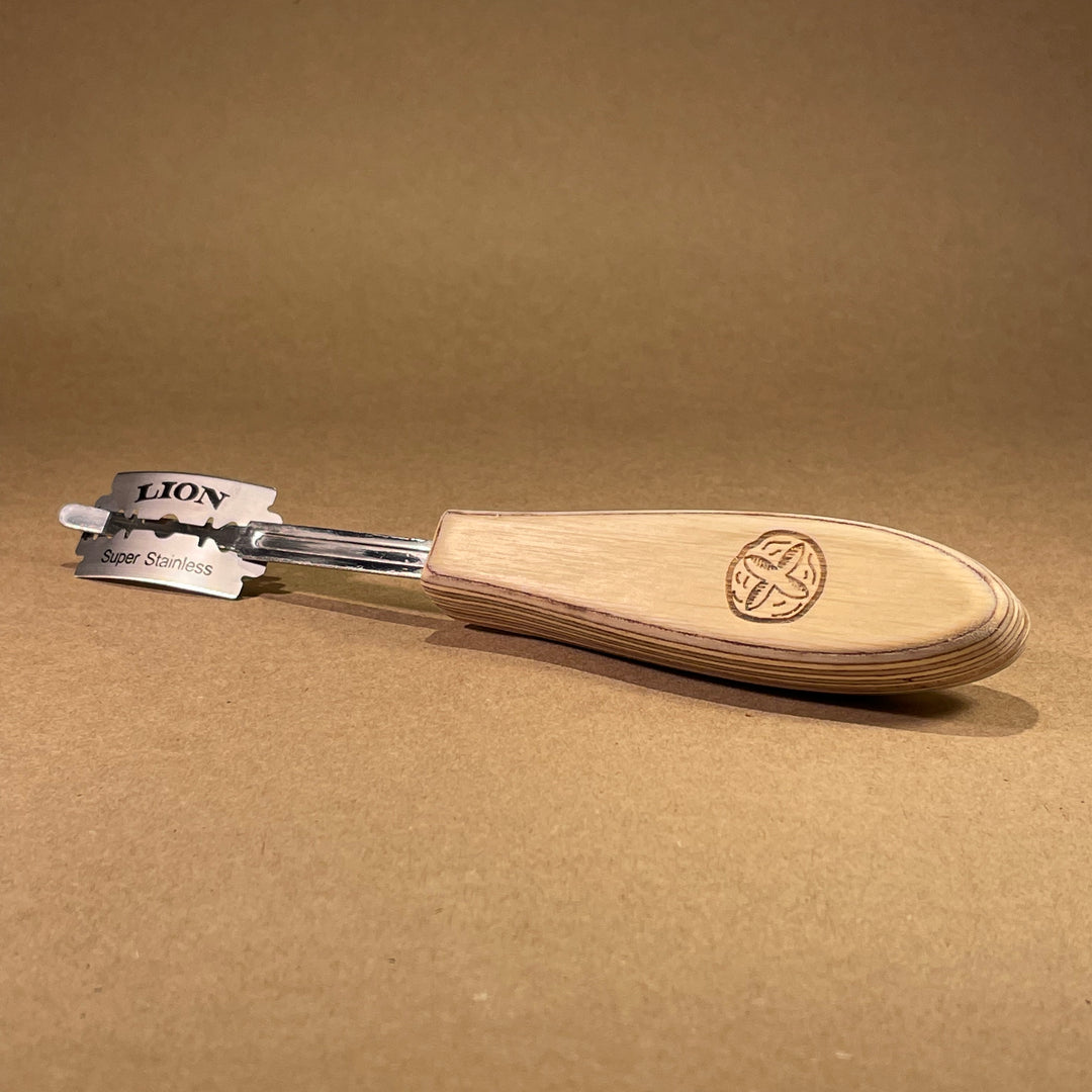 Wooden Handle Lame